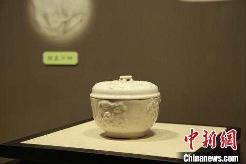 凝脂如玉惊艳世界134件明清德化白瓷广州展出